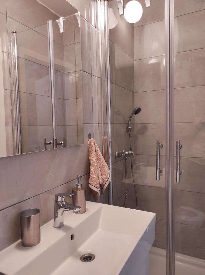 זאגרב Apartment Hebrangova מראה חיצוני תמונה